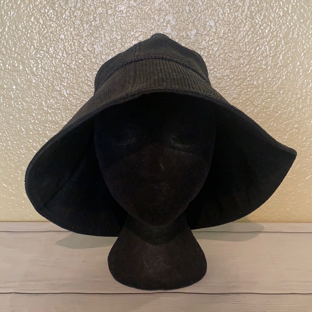 Athena New York Black Straw Bucket Hat With Bow